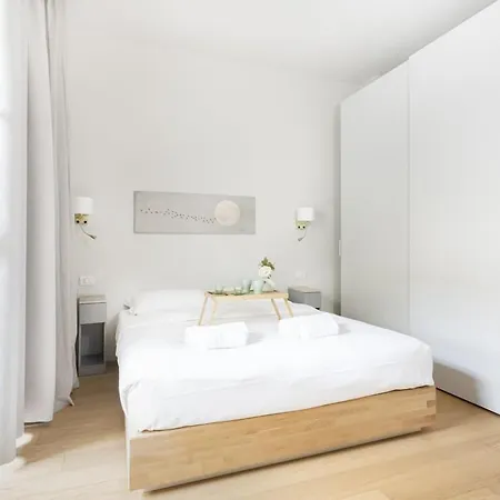 Easylife - - Bixio 17 P1 - Porta Venezia * Milano