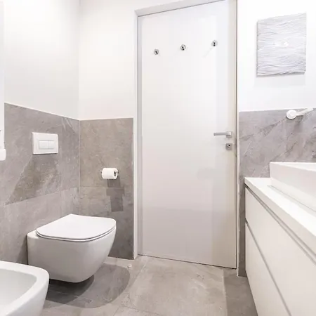 Easylife - - Bixio 17 P1 - Porta Venezia Διαμέρισμα *